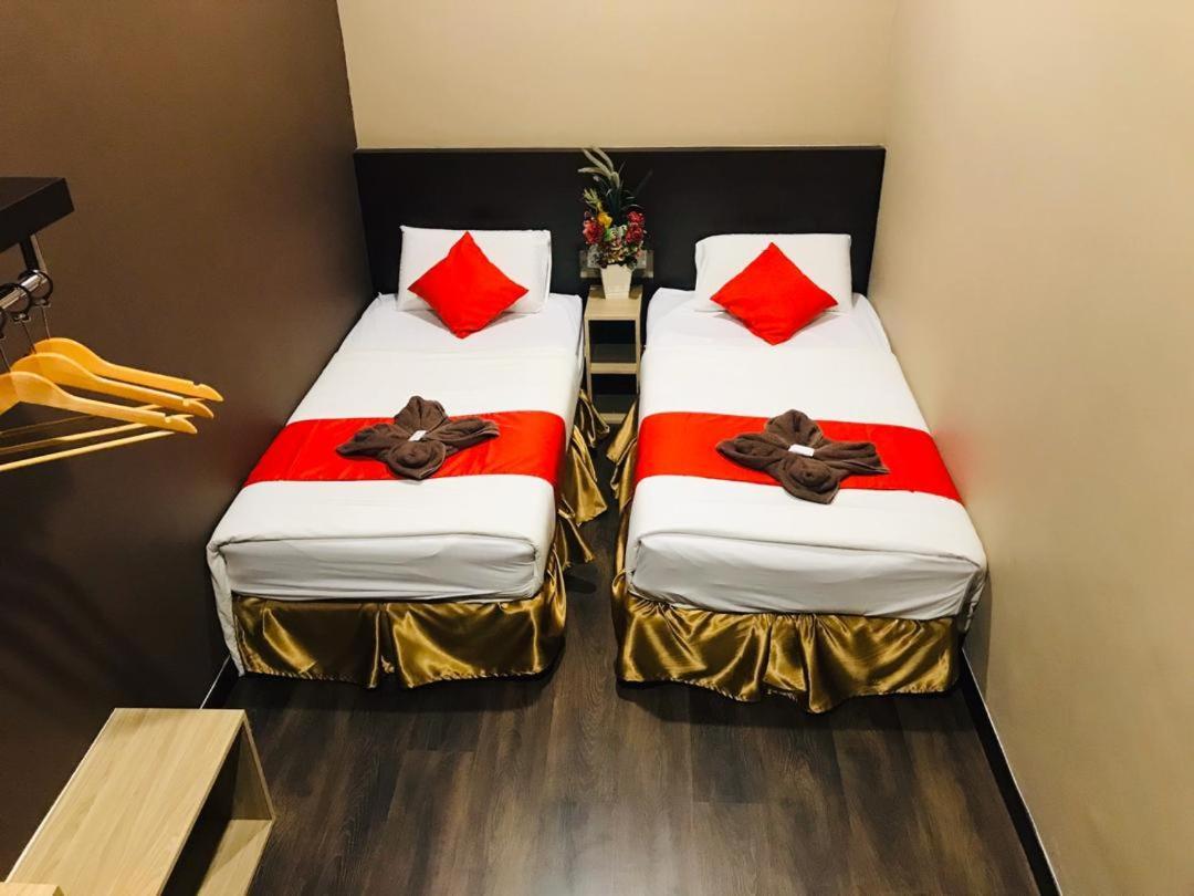 Highway Times Inn Hotel Ipoh Exterior photo